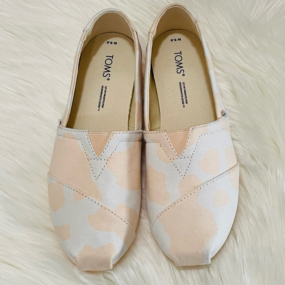 Toms Women Alpargata Cow In Cow Print Light Peach Size 5.5